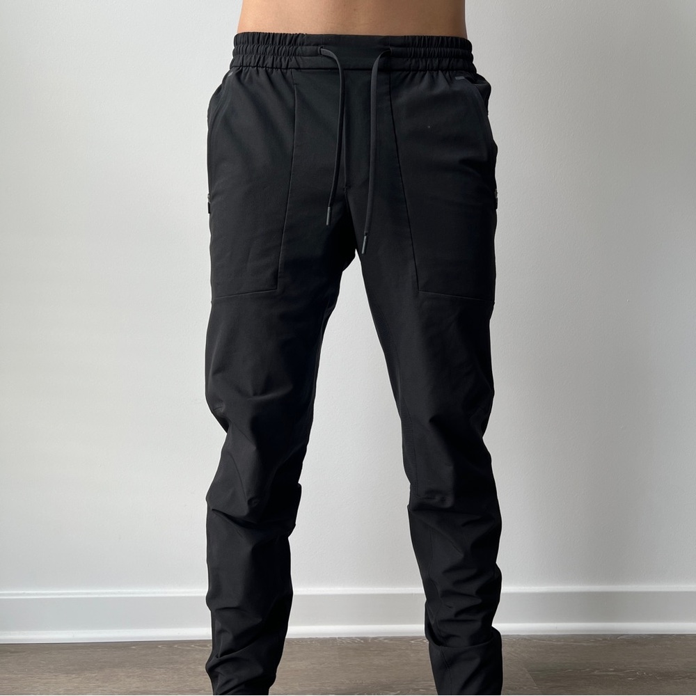 Lululemon Athletica Black License to Train Jogger Pant 29" Size S